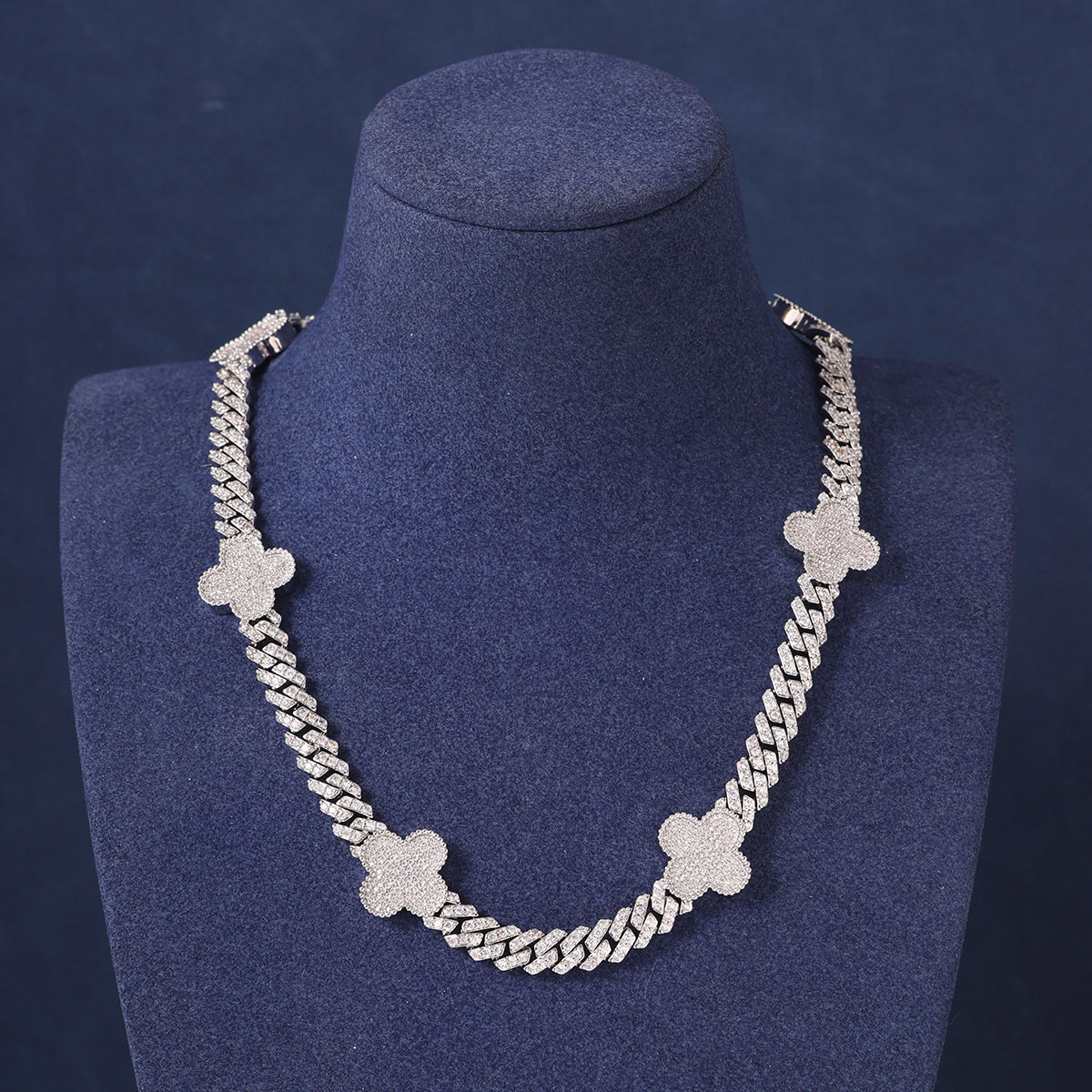 CUBAN CLOVER CHAIN - SILVER PLATED
